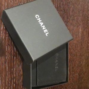 Chanel small box for a brooch